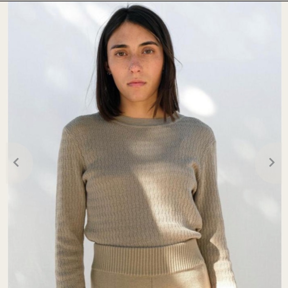 Micaela Greg ripple knit tee size medium